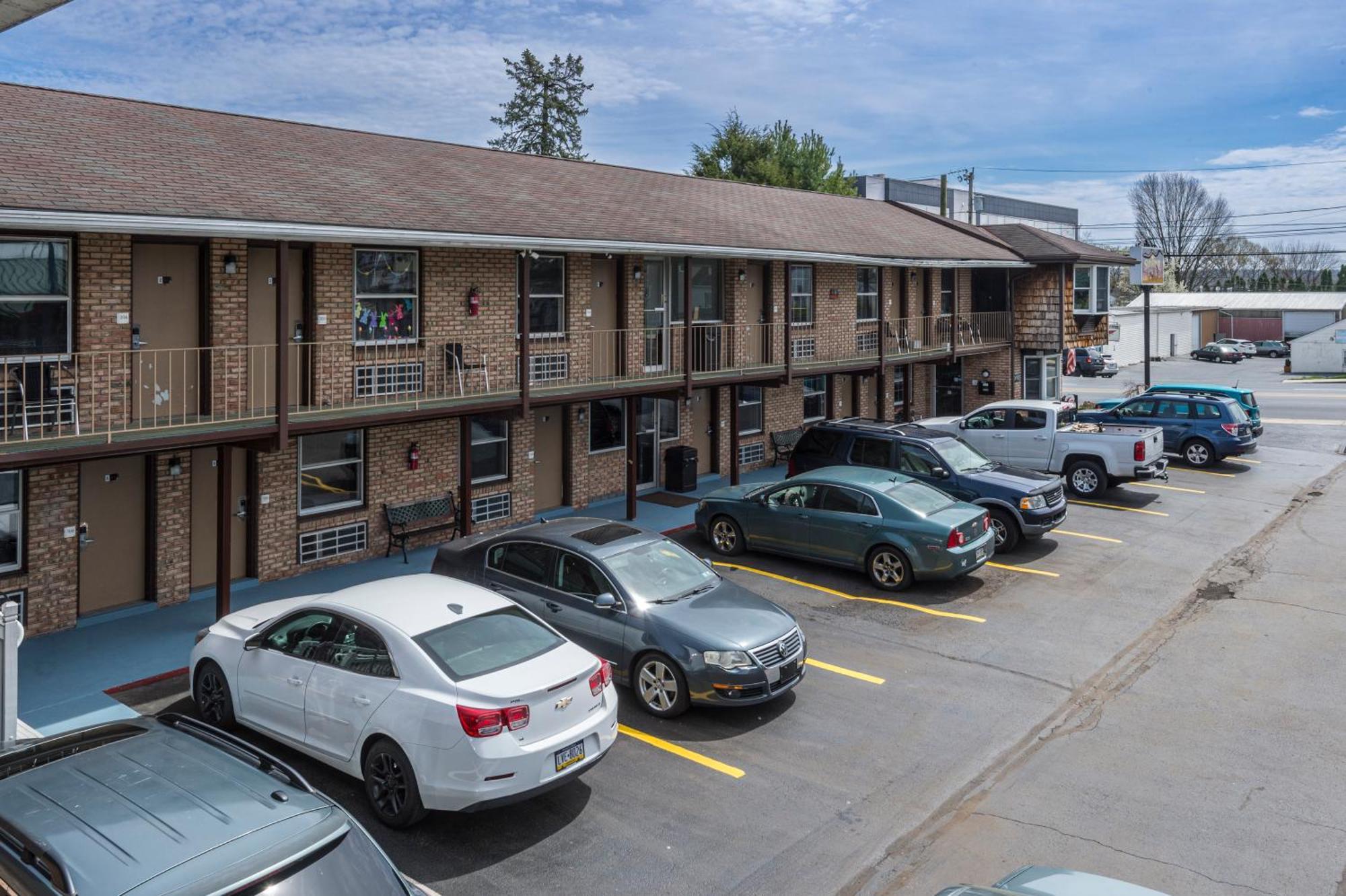 Sunrise Inn Hershey Exterior photo