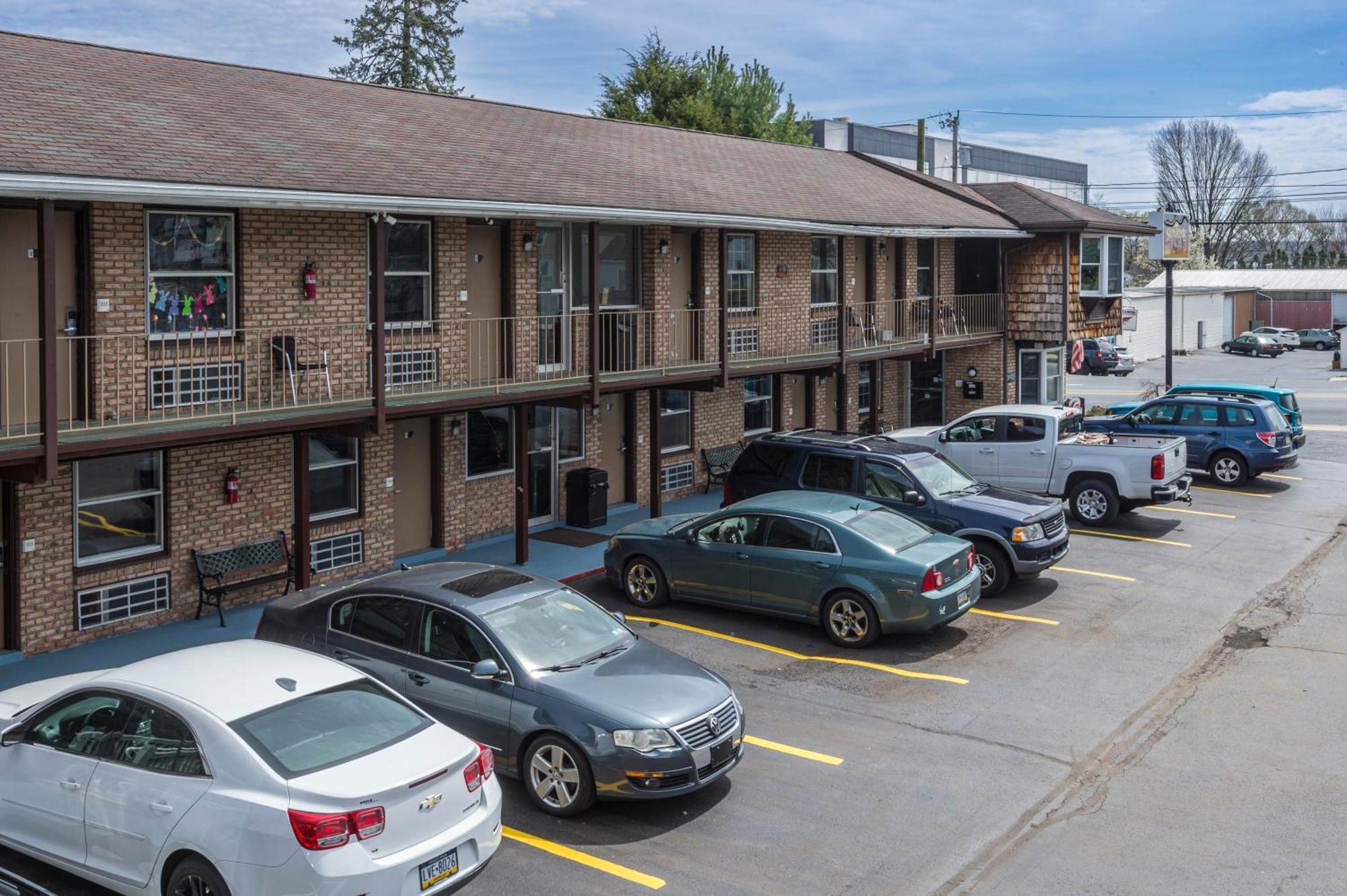 Sunrise Inn Hershey Exterior photo